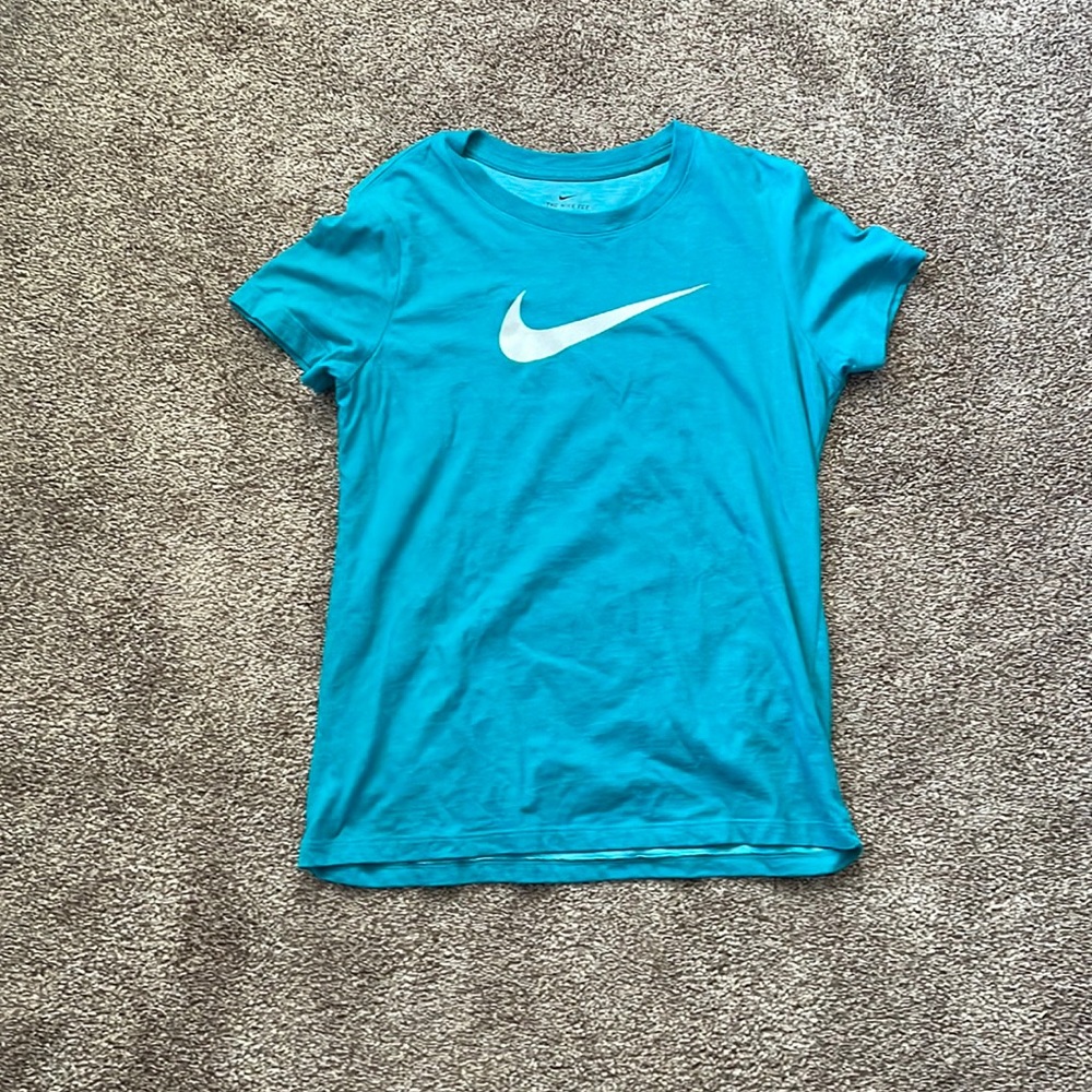 Nike tee